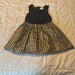 Black / Gold Children’s Place Girl Dress Size 6. 
