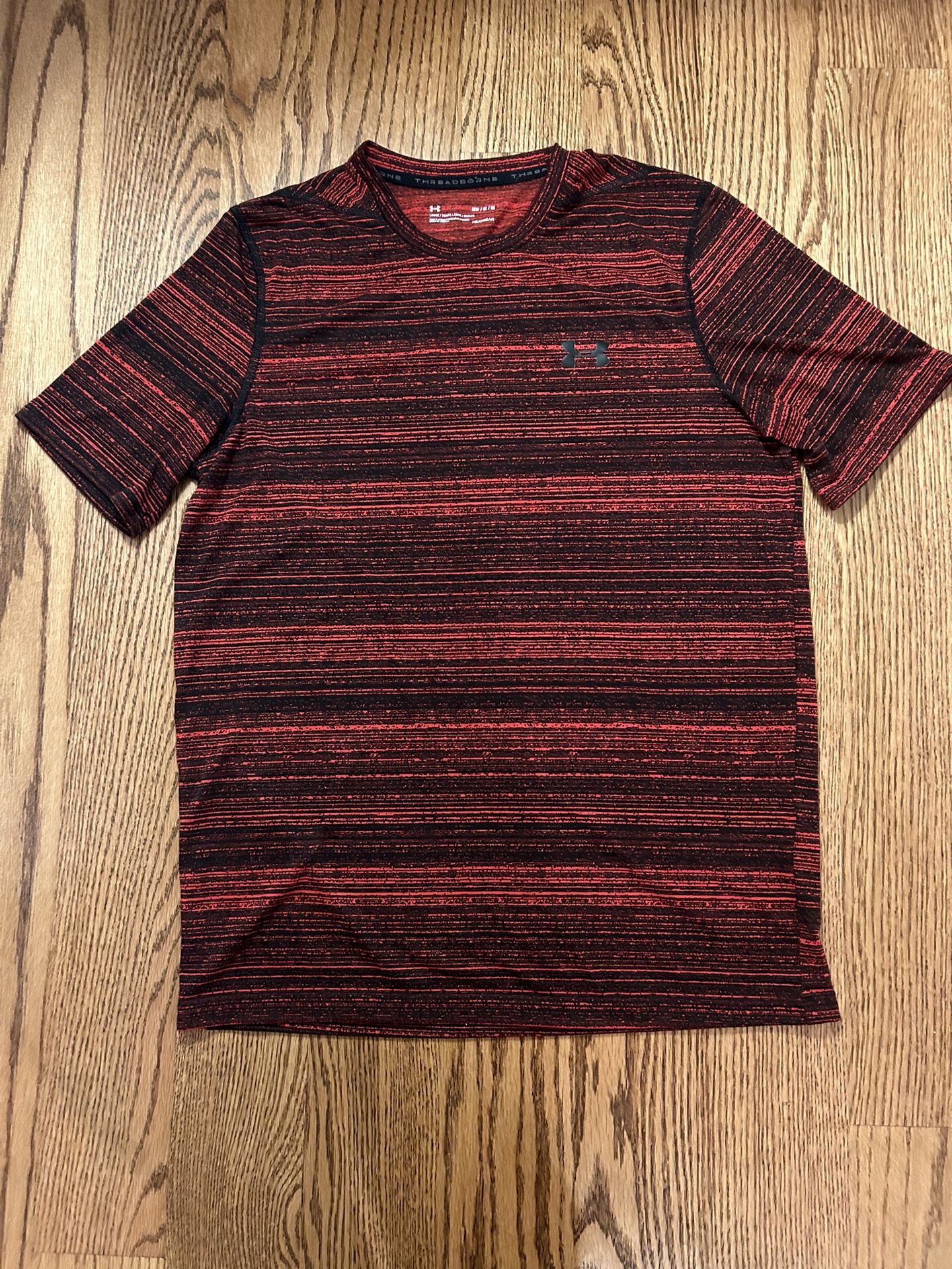 Under Armor Women’s T-shirt Size M