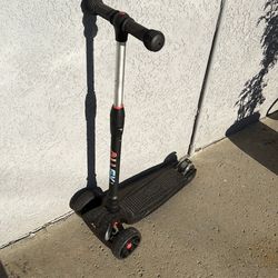 Allek 3 wheeled scooter 🛴