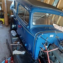 Original 1933 CHEVY Touring Sedan