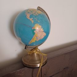 Light World Globe Vintage