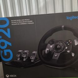 Logitech G920 Driving Force Racing Wheel and Floor Pedals, Real Force Feedback, Stainless Steel Paddle Shifters, Leather Steering Wheel Cover for Xbox