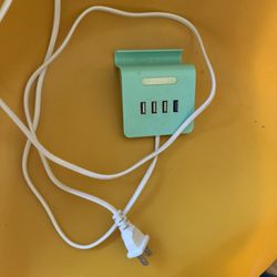 4 Port Hanging Power Bank