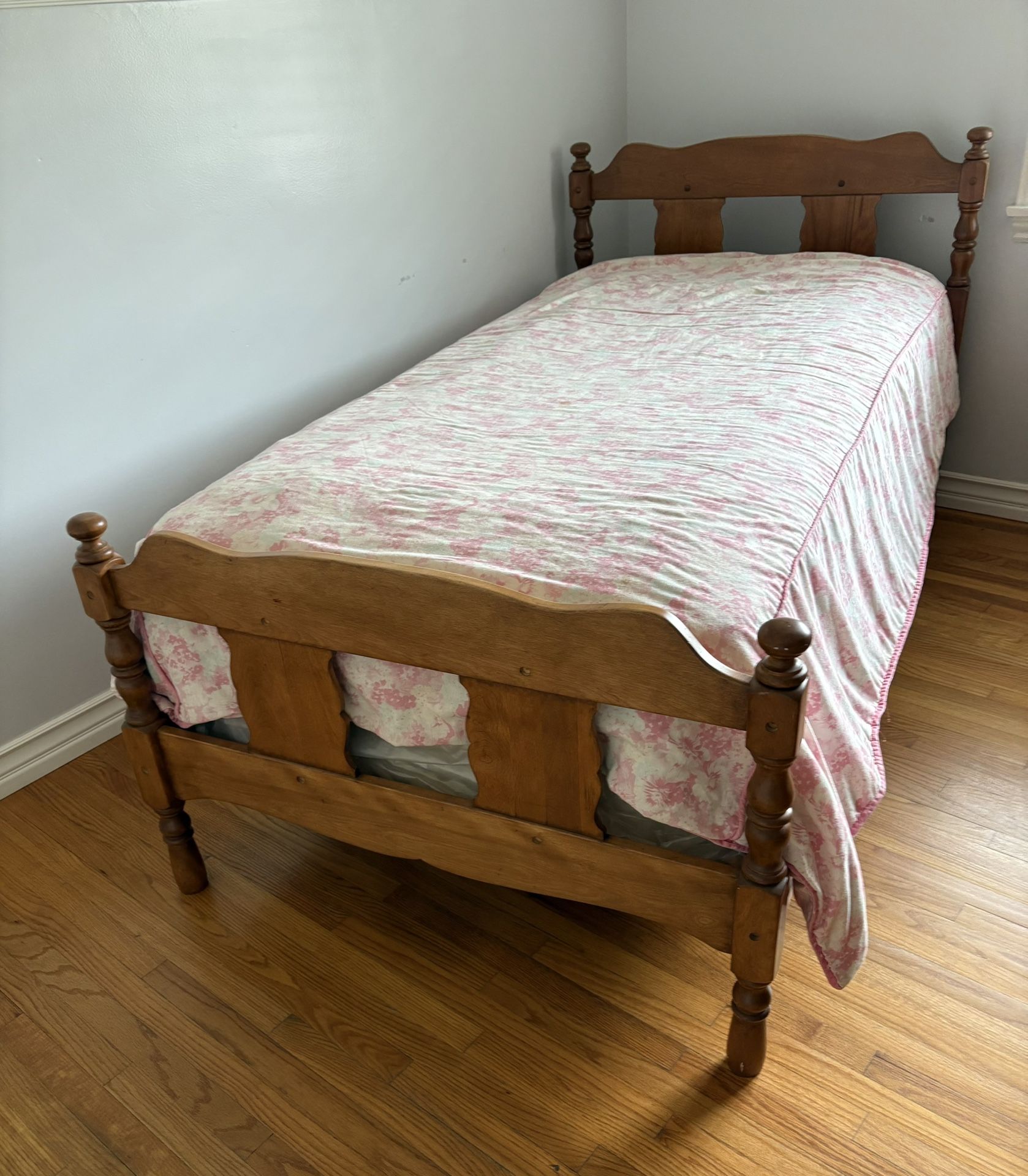 Twin Bed