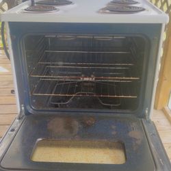 G-E Stove 