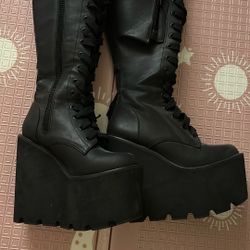 Boots Size 5