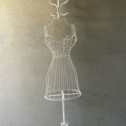 Wire Mannequin 