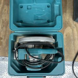Mikita 5007nb Circular Saw