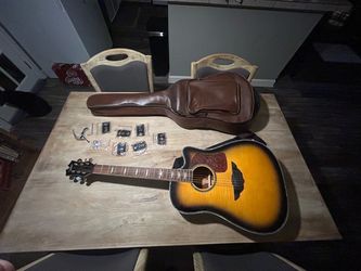 Keith urban edition acoustic guitar (excellent condition)