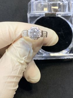 925 sterling silver Ring!!