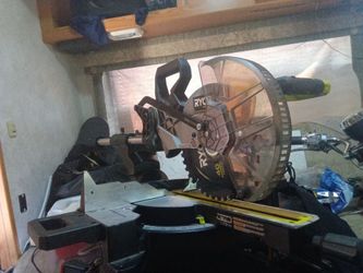 Ryobi 10-inch sliding compound miter saw