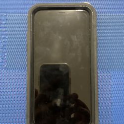 New Years Deal! Apple iPhone XR 64GB Unlocked For Any Carrier Like New With Otter Box Case!