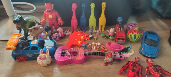 Miscellaneous toy bundle