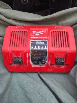 Milwaukee dual charger