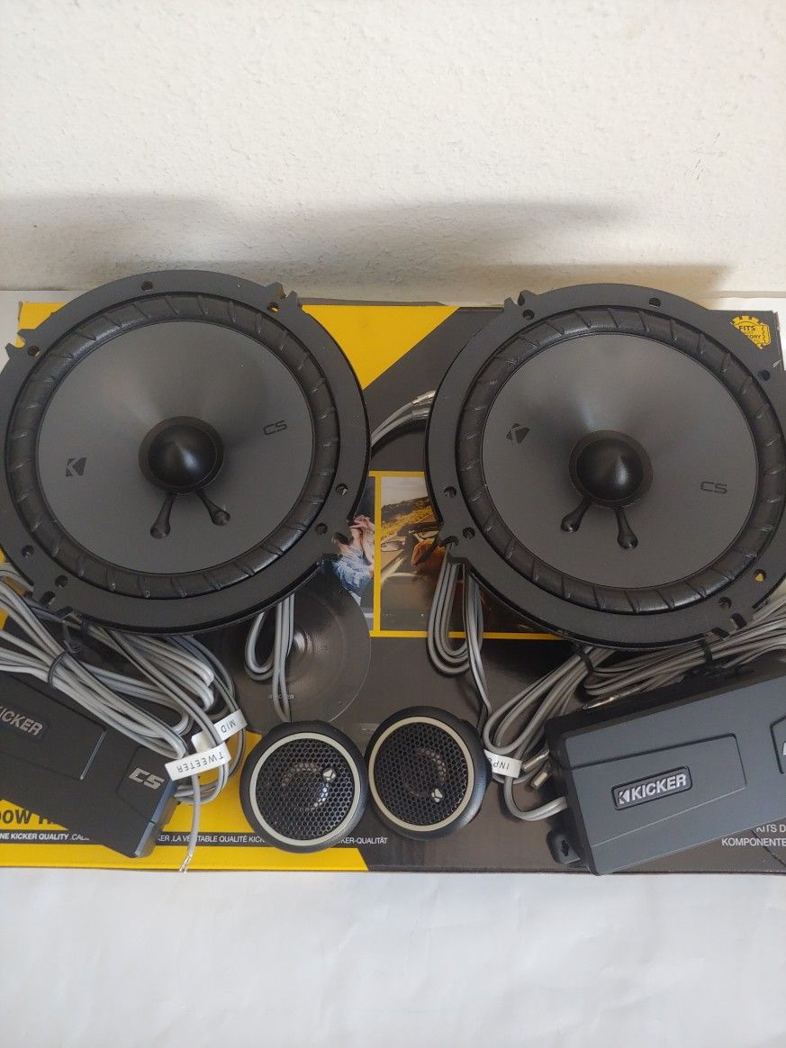 KICKER 1 PAIR 6.5" 300 WATTS COMPONENT SET WITH CROSSOVER CAR SPEAKER ( BRAND NEW PRICE IS LOWEST INSTALL NOT AVAILABLE )