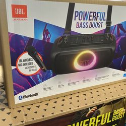 JBL Party Box On-The-Go With Wireless Microphone