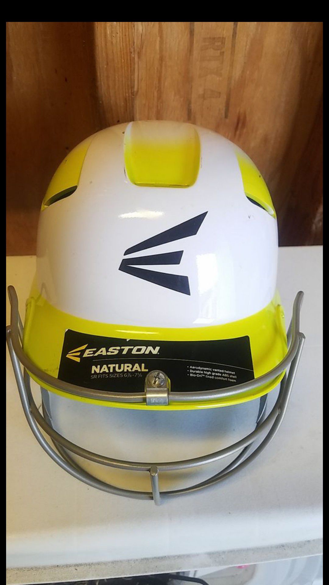 Easton baseball/softball batting helmet