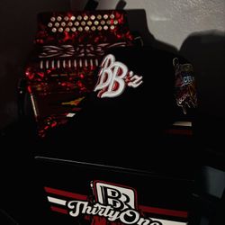 31 Hats Backpack Boyz 