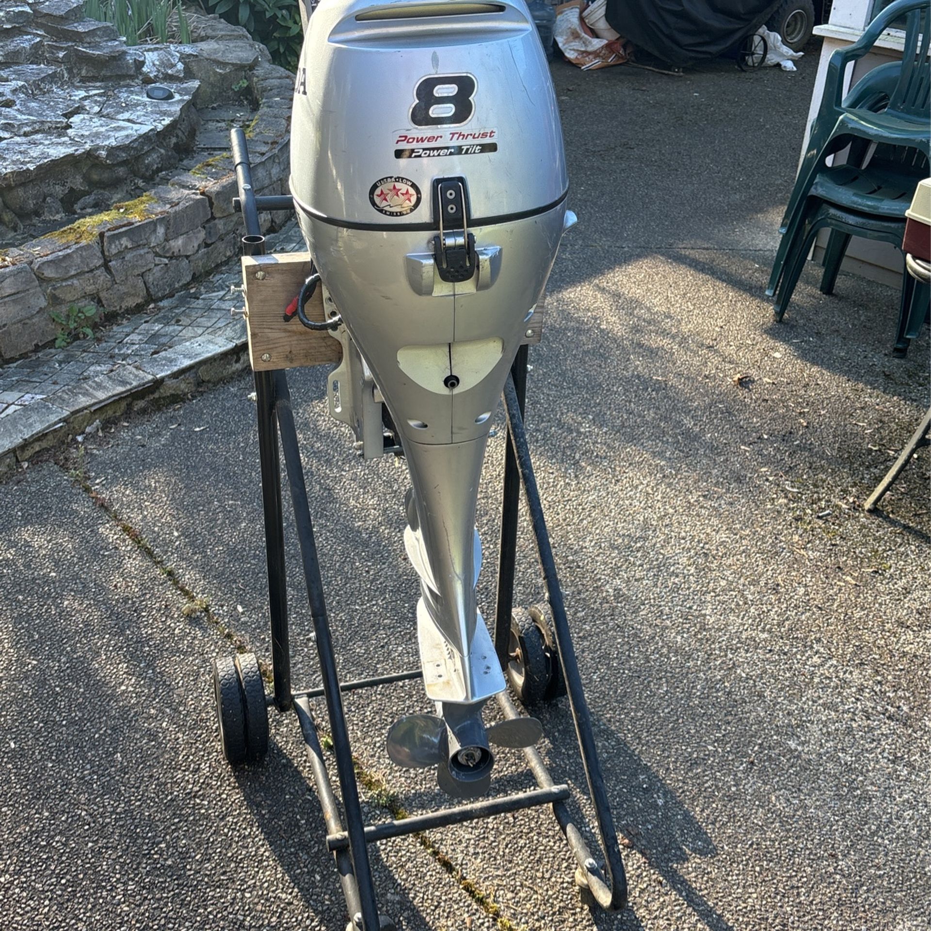 8 hp Honda outboard motor