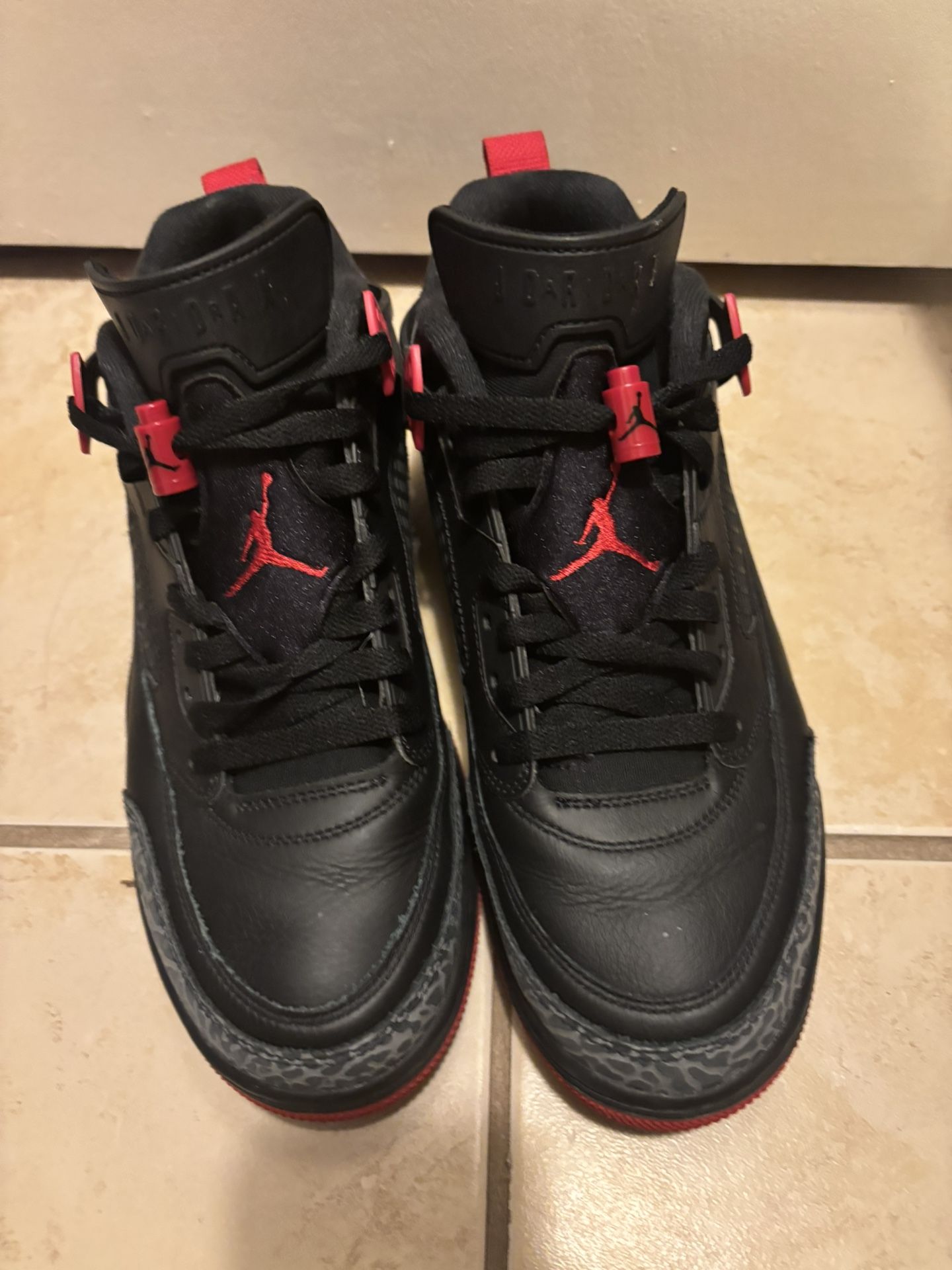 Mens Spike Jordan’s 