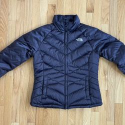 The North Face 550 Puffer Full Zip Jacket Women’s Size M