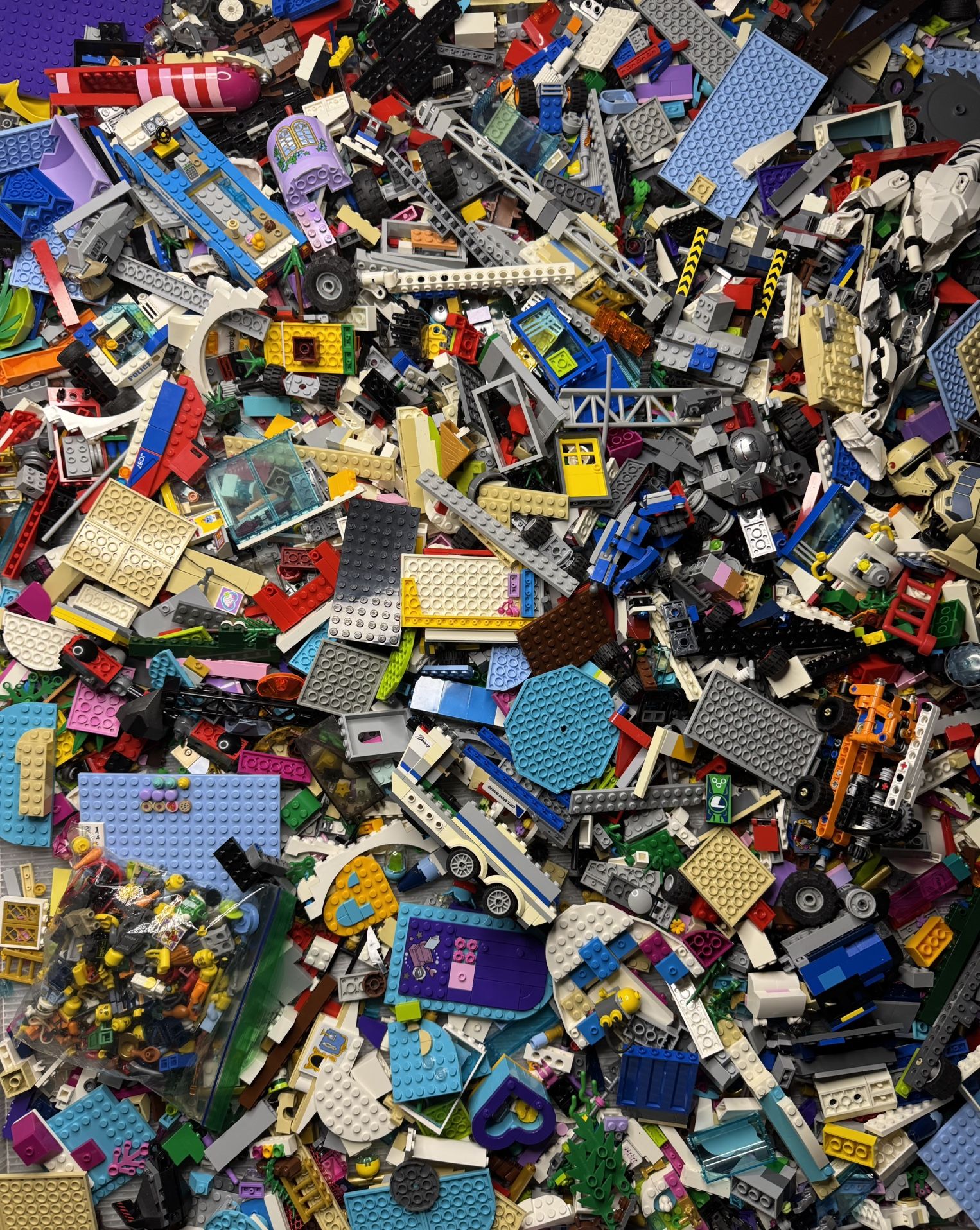 LEGO 22lbs BULK PARTS LOT Star Wars City MINIFIGURES