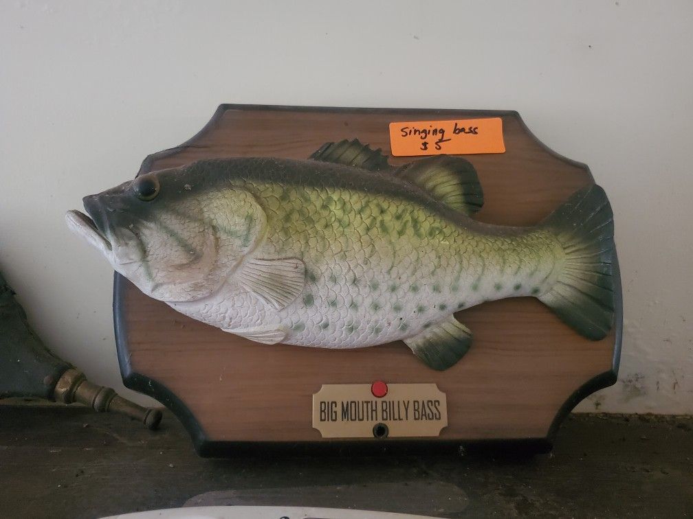 Big Mouth Billy Bass "Don't Worry, Be Happy"