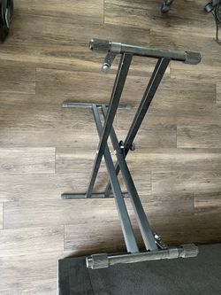 Piano Stand