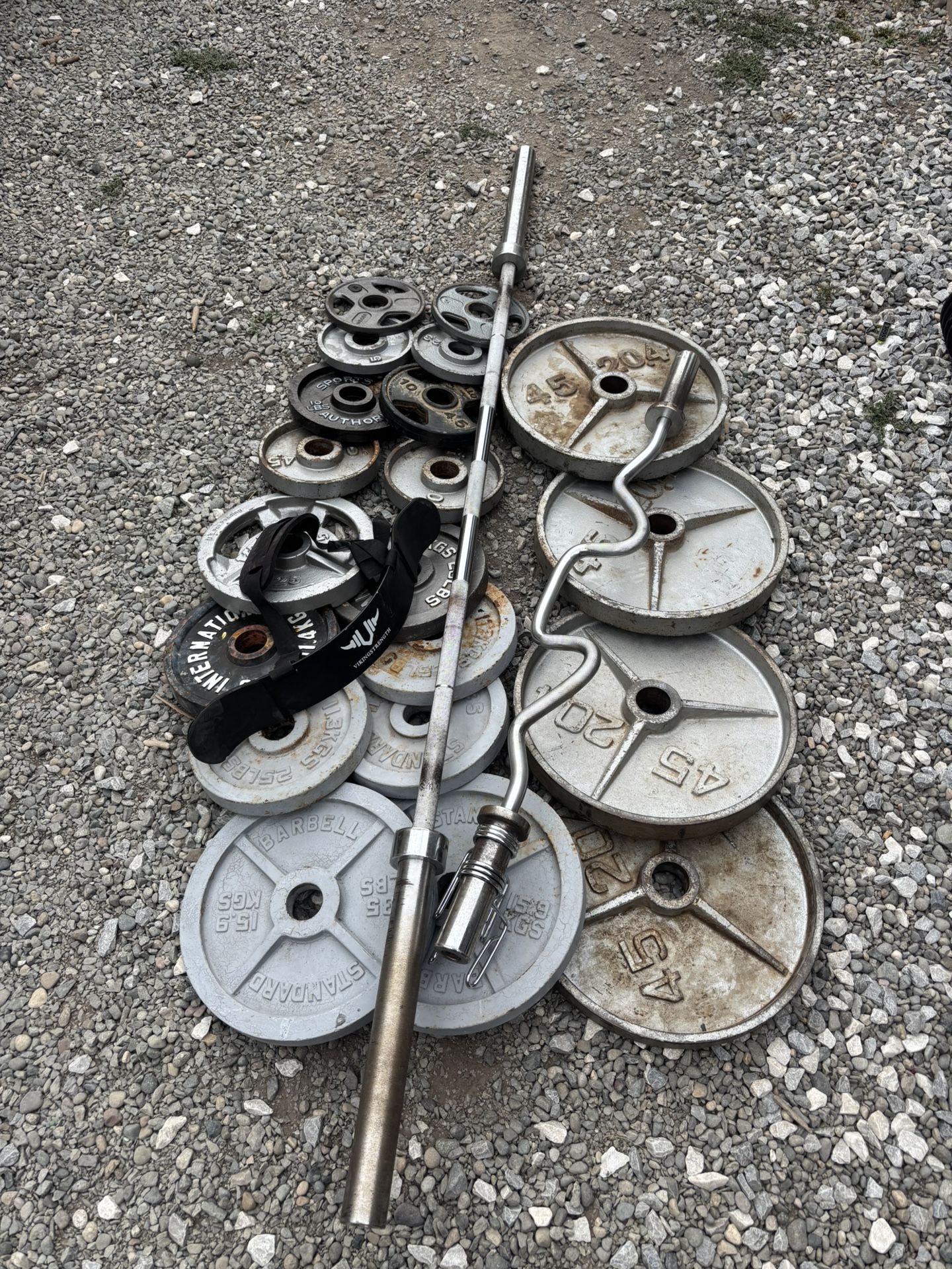 Weights 530 Lbs Plus Bars