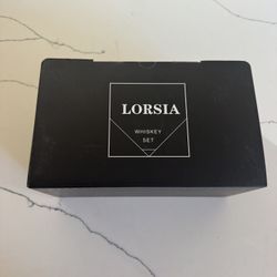 LORISA Whiskey Rocks Glass, Set of 4 (2 Crystal Bourbon Glasses, 2 Round Big Ice Ball Molds) In Gift Box - 11 Oz Old Fashioned Glasses