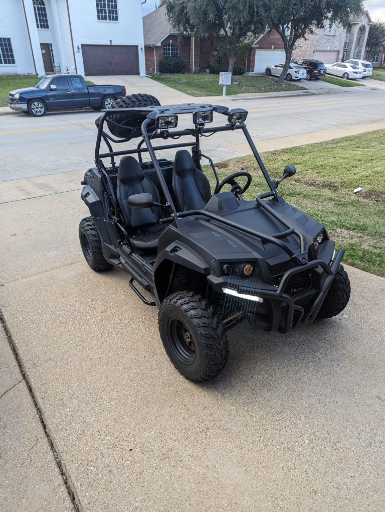 Dongfang 200Cc Full Adult gas UTV