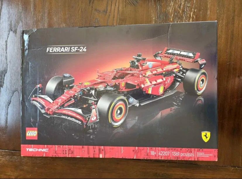 LEGO Technic Ferrari SF-24 F1