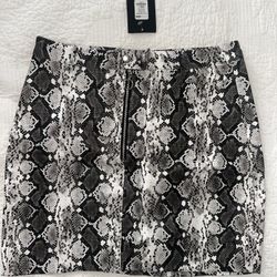 Snake Print Skirt (Fashion Nova)