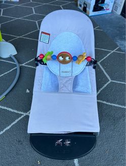 Babybjorn bouncer with toy