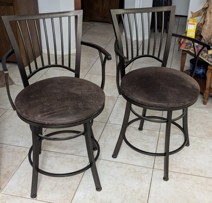 Swivel Bar Stool