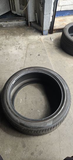 285/40/22 pirelli pzero tire 285 40 22