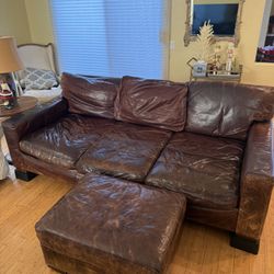 RH Restoration Hardware Leather Sofá With Ottoman