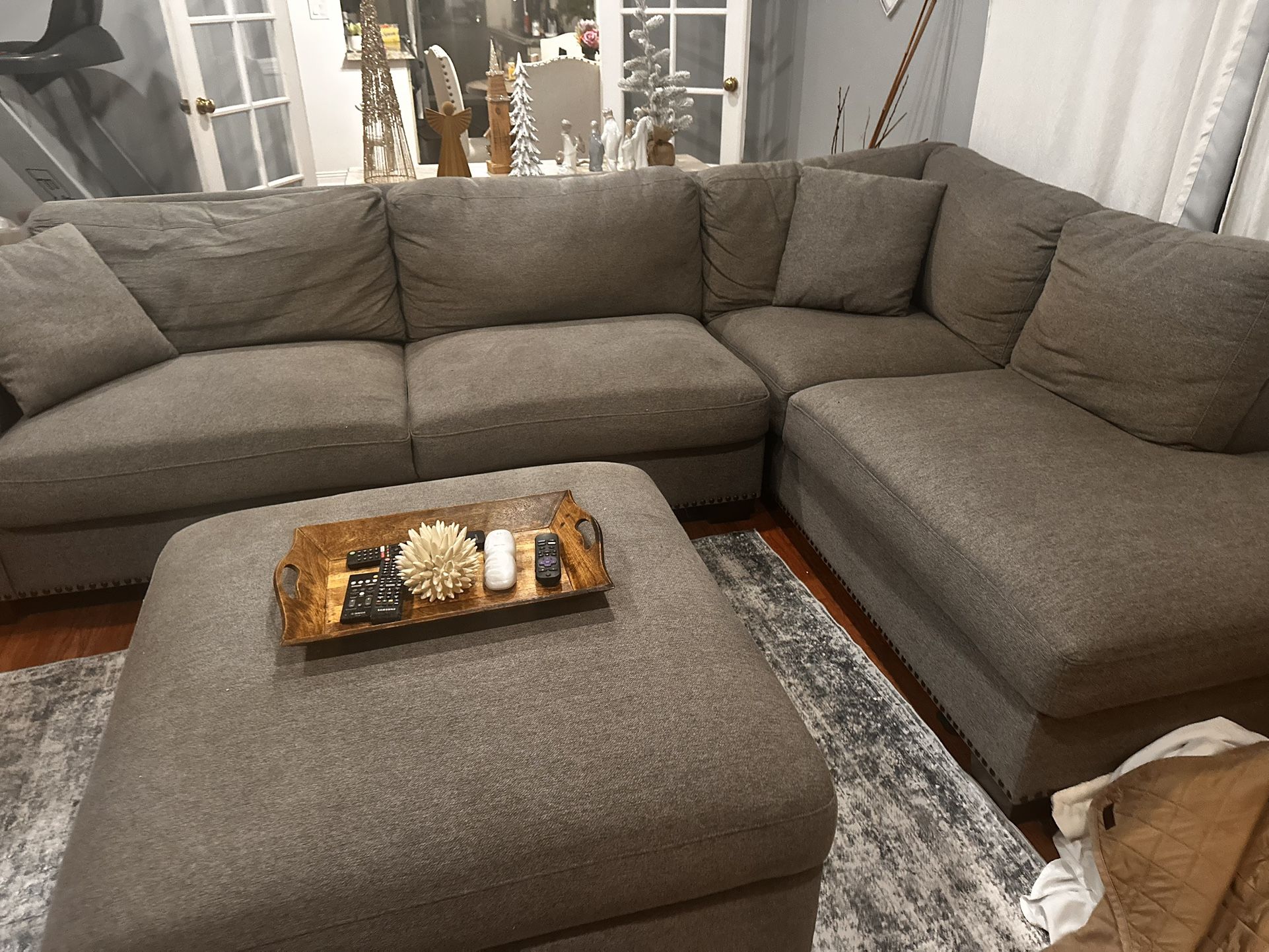 Sectional Sofa