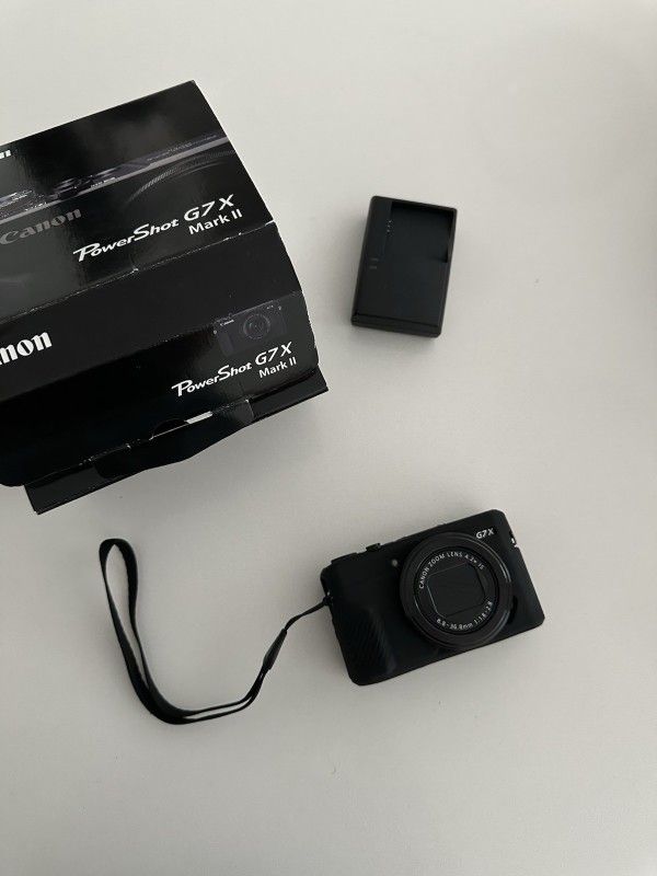 Canon PowerShot G7X Mark II