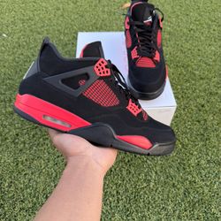 Red Thunder 4s