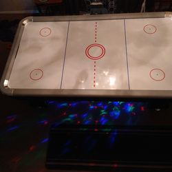 Air Hockey Table