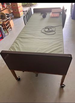 Adjustable Hospital/Home Care Bed