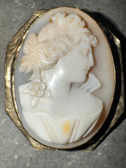 9K Gold Vintage Cameo Brooch pendant Pin