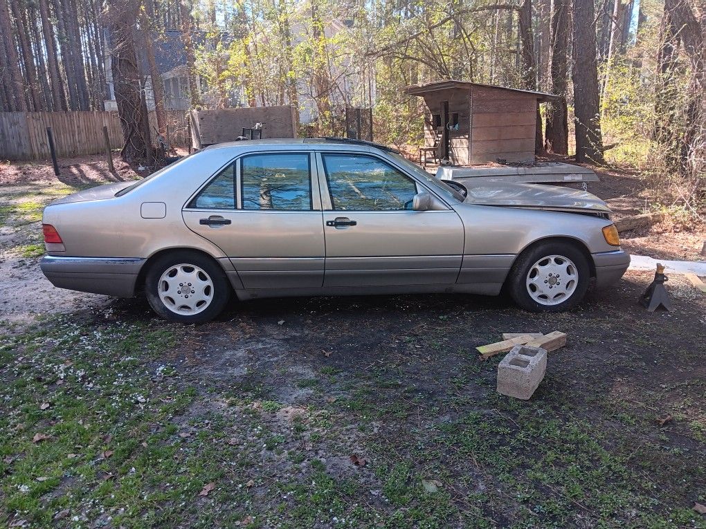 1995 Mercedes-Benz S320
