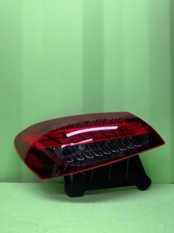 2021 2022 2023 Mercedes-Benz E350 E450 E53 E63 Left Driver  Side Quarter   Panel / Outer Tail Light OEM A2139065509