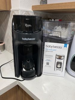 Baby Brezza Formula Pro Advanced with Extra Funnel