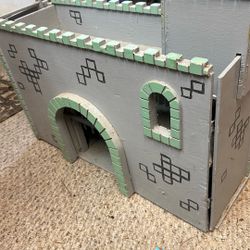 Free Custom Made Play Castle. 