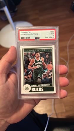 2023 Hoops #285 G.Antetokounmpo MINT 9