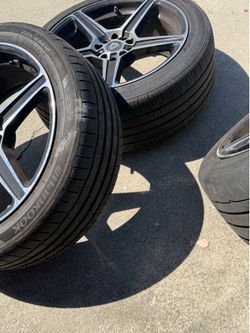 18" Set of 5 Rims and Tires Bolt pattern 5x114.3mm 225/45R18
