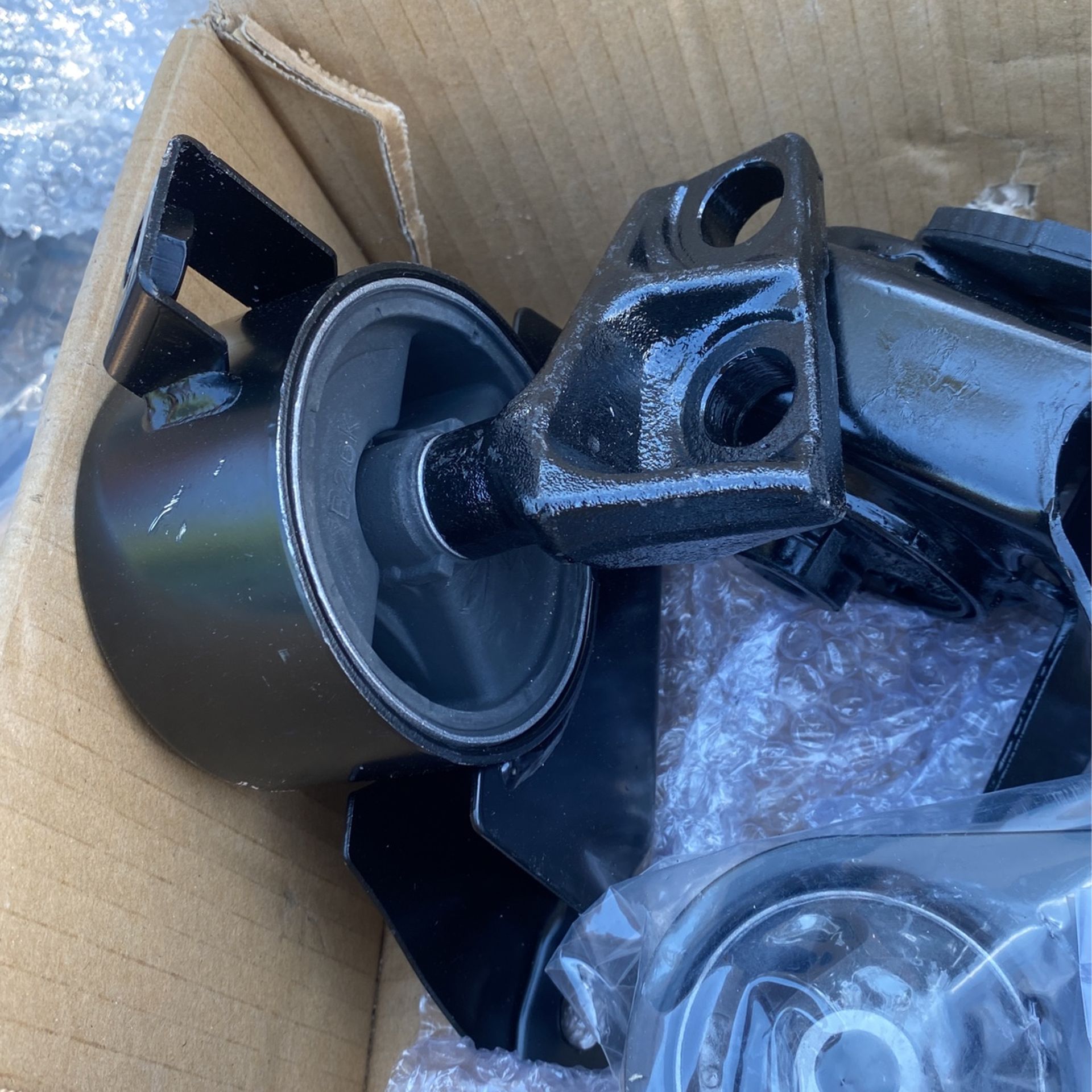 Mazda engine and transmission mounts